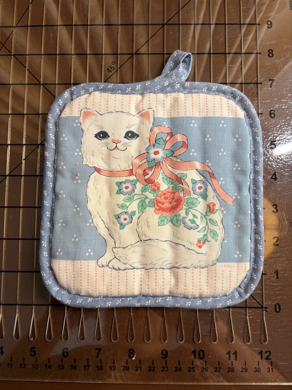 NOS Vintage 80s Quilted Cat Potholder - Blue Calico Kitten Grandmacore